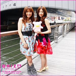 道頓堀でキレイなお姉様とモデル撮影だよ