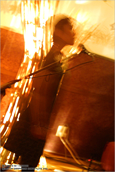 家根嘉・ライブ　神戸・HASU-05