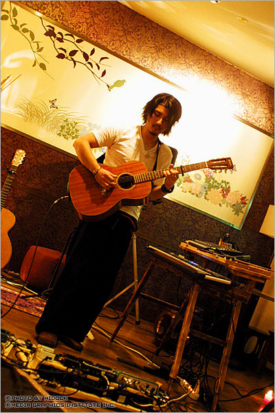 家根嘉・ライブ　神戸・HASU-15