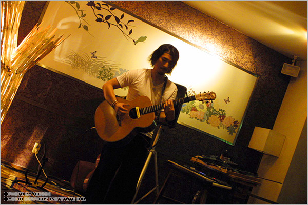 家根嘉・ライブ　神戸・HASU-16