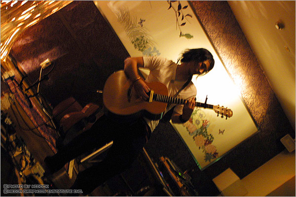 家根嘉・ライブ　神戸・HASU-18