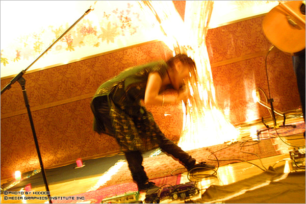 家根嘉・ライブ　神戸・HASU-22