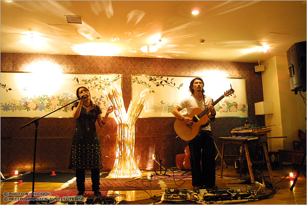 家根嘉・ライブ　神戸・HASU-27